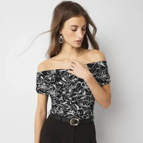 NWT WHBM BLACK and WHITE OFF THE SHOULDER LINED RUCHED TOP SIZE XS - Picture 2 of 6